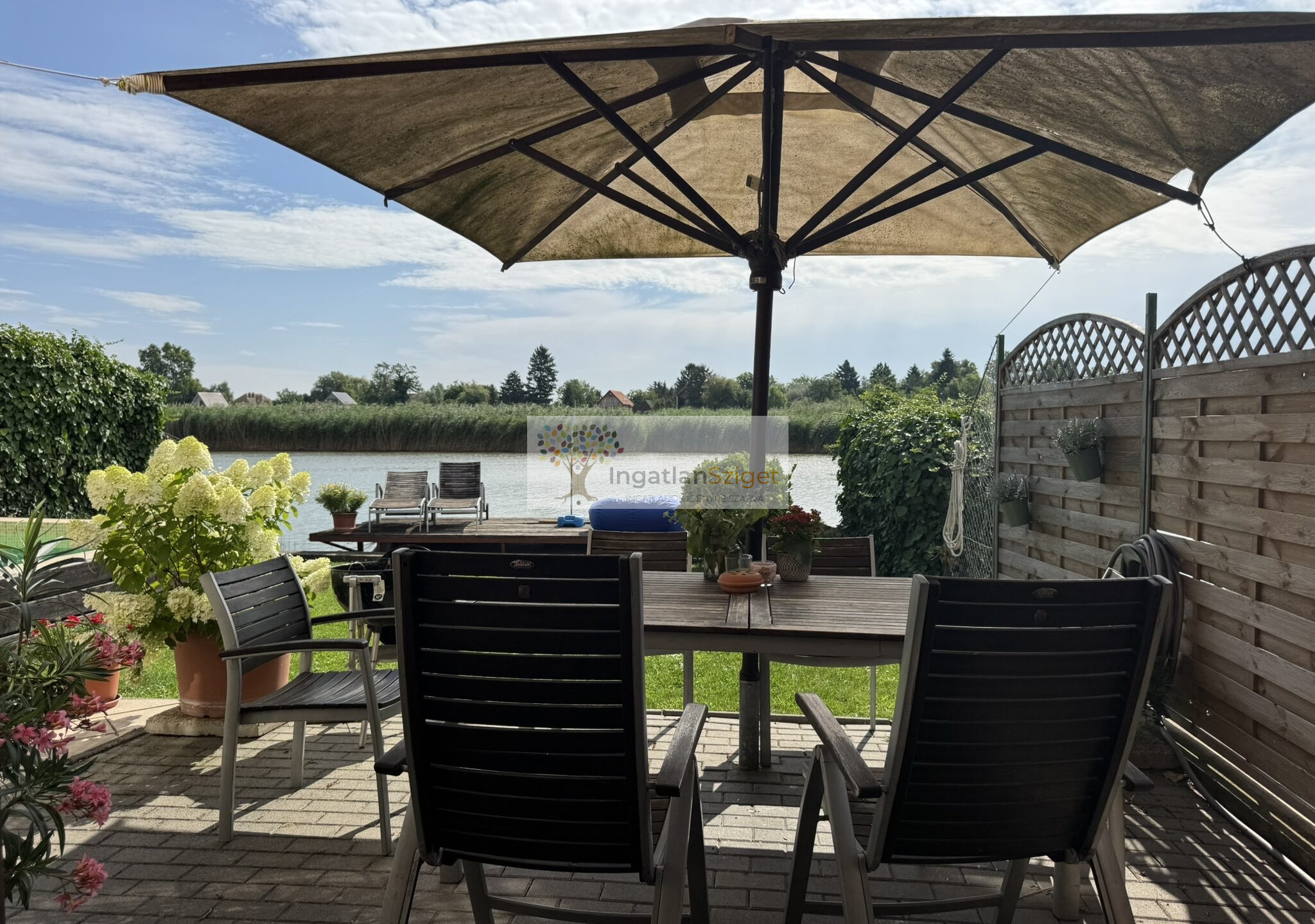 947F9CAB-4CB1-49DF-BC1A-F42714D07D20