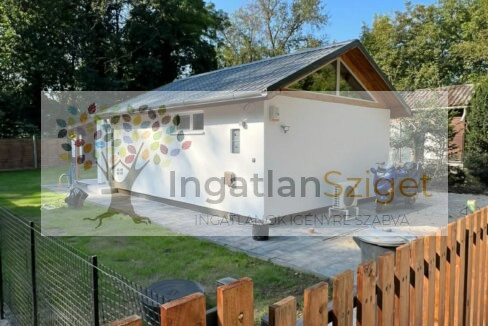 16dfcae9-080c-4982-879a-72abdd1f2db2