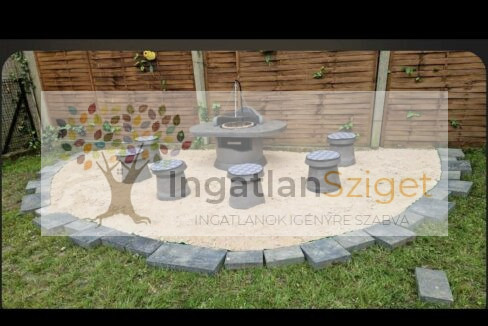 ee075151-08a3-43f0-803a-cbd630f32e65