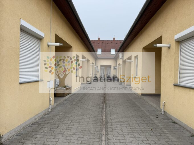 Eladó sorházi lakás Ráckevén, belvároshoz közel!