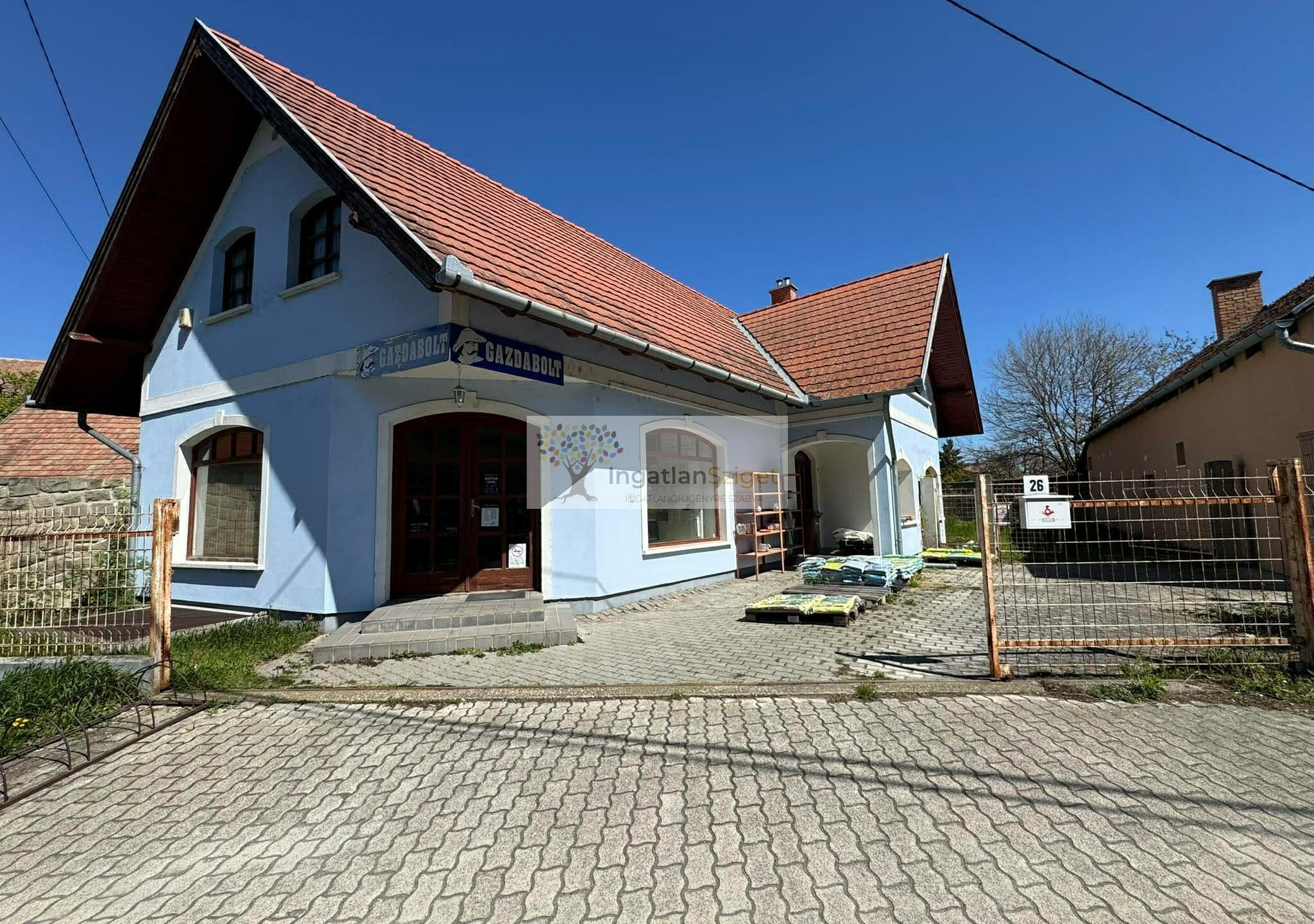 11100cdf-b8e0-40b7-b445-47e6fdbb9674