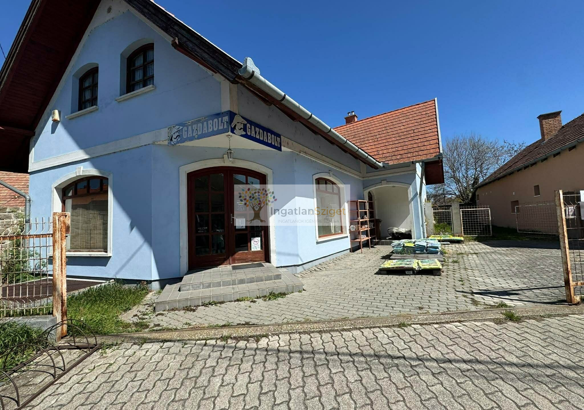 2f27a874-0cf6-4087-a0ab-e4b639d6b002