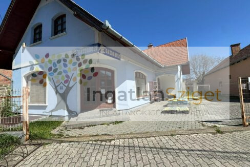 2f27a874-0cf6-4087-a0ab-e4b639d6b002